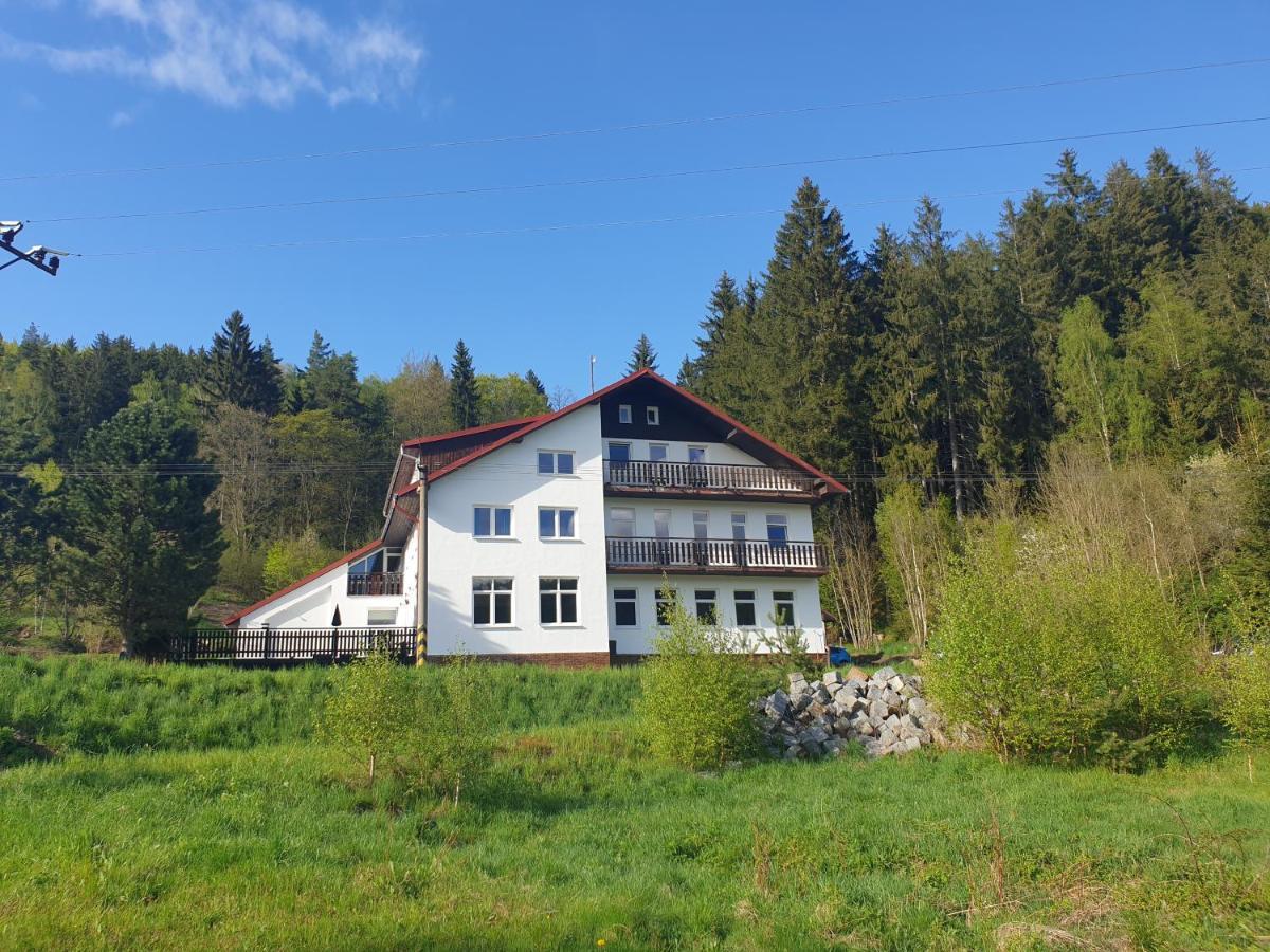 Penzion Lumis Nová Role Exteriör bild