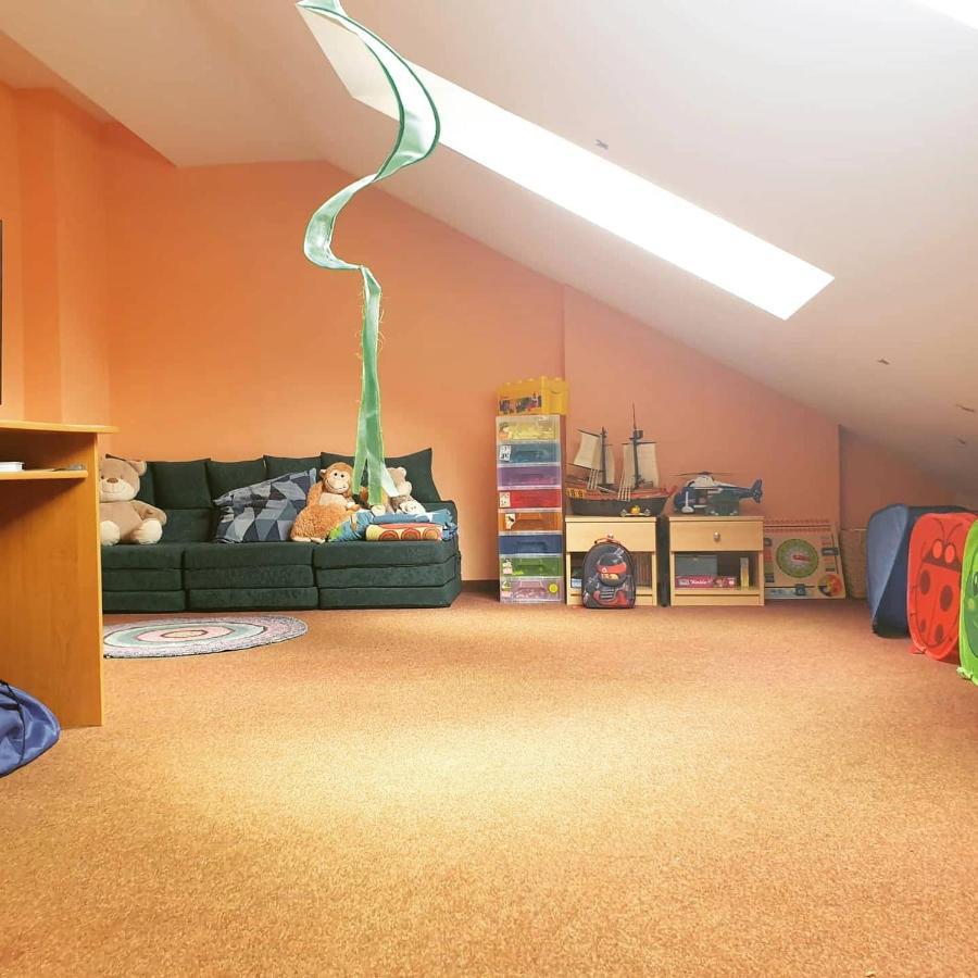 Penzion Lumis Nová Role Exteriör bild